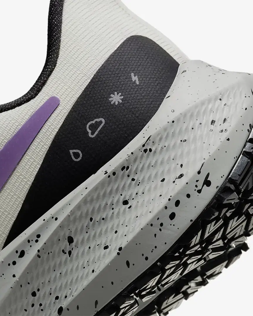 Nike Pegasus 39 Shield W - DO7626-003 (2) au meilleur prix !