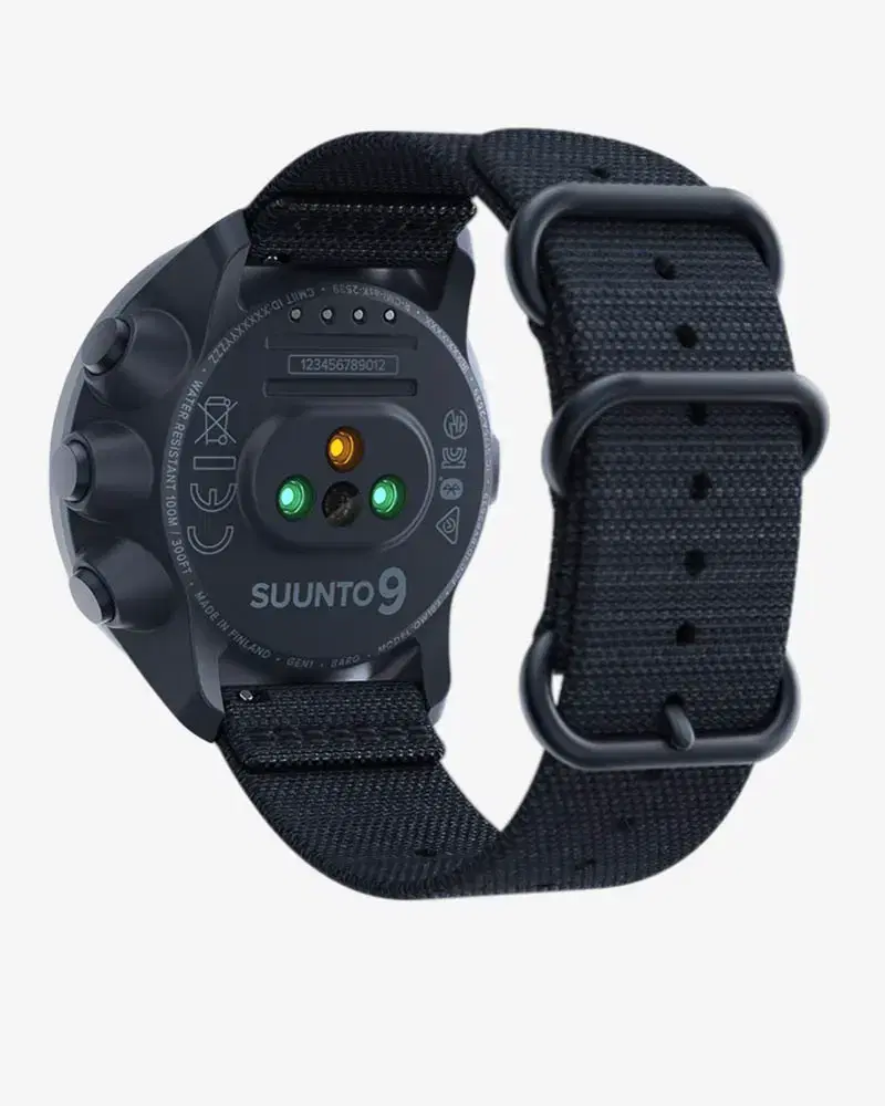 Suunto 9 BARO - SS050565000 (1) au meilleur prix !