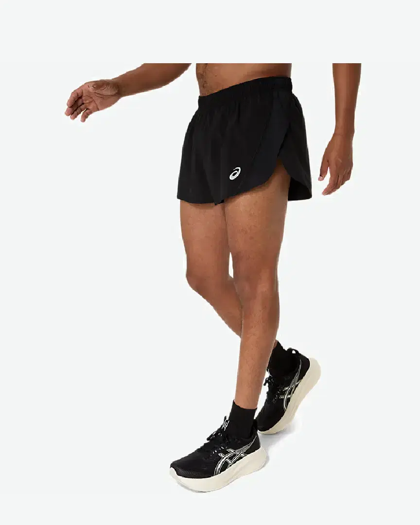 Asics Core Split Short M - 2011D222-001 (2) au meilleur prix !