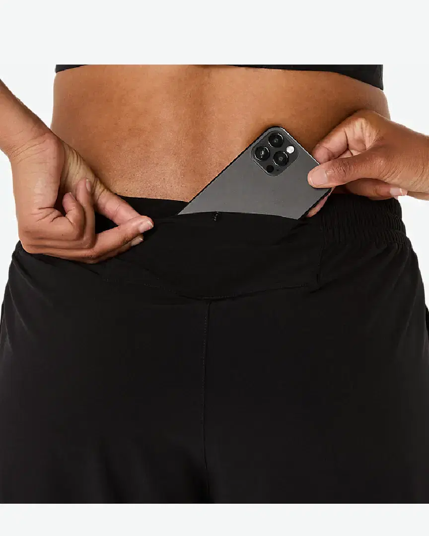 Asics Core Woven Pant W - 2012D176-001 (4) au meilleur prix !