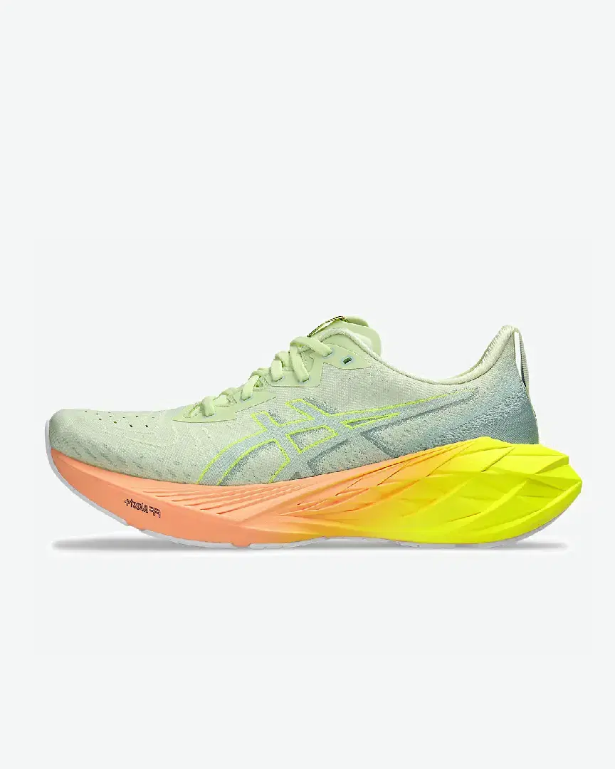 Asics Novablast 4 Paris M - Men (26) au meilleur prix !