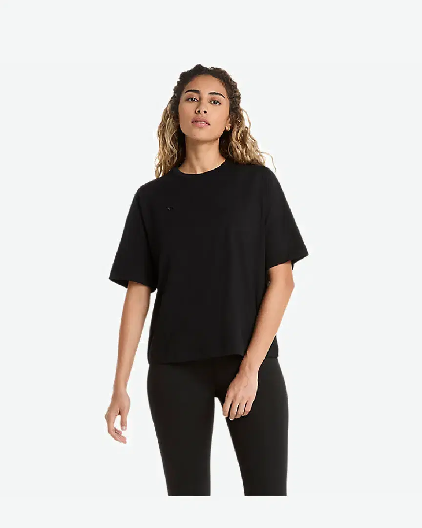 Asics Spiral Embroidery Relaxed Tee W - 2032D381-001 (0) au meilleur prix !