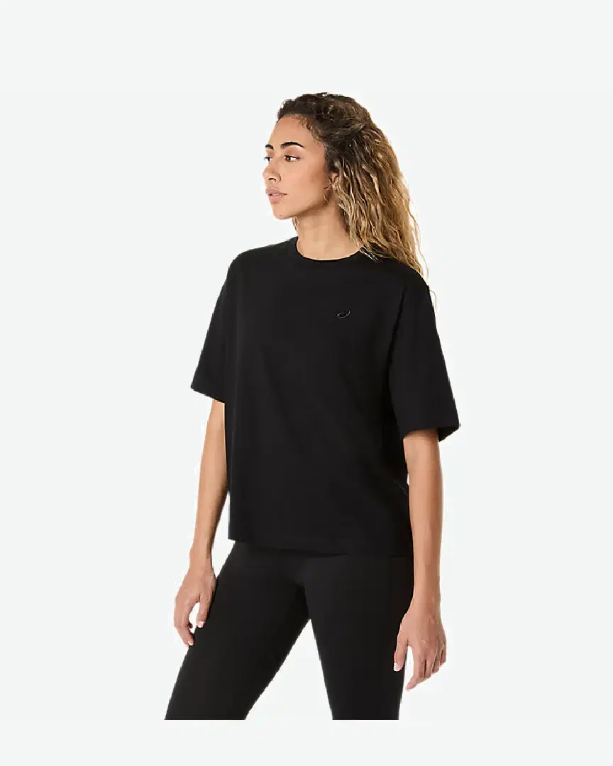 Asics Spiral Embroidery Relaxed Tee W - 2032D381-001 (2) au meilleur prix !