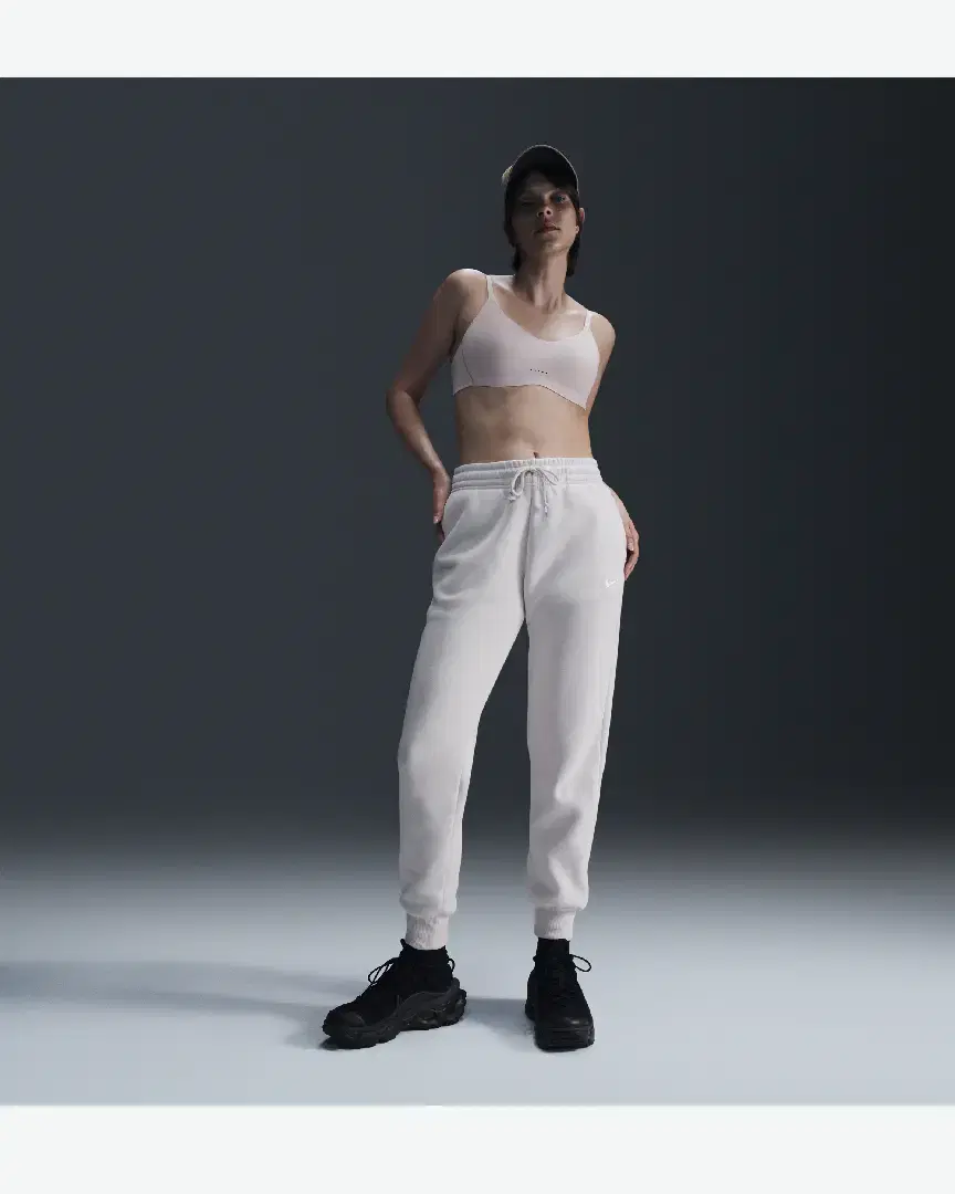 Brassière Rembourrée Et Convertible À Maintien Léger Nike Alate Minimalist W - FQ3550-207 (3) au meilleur prix !