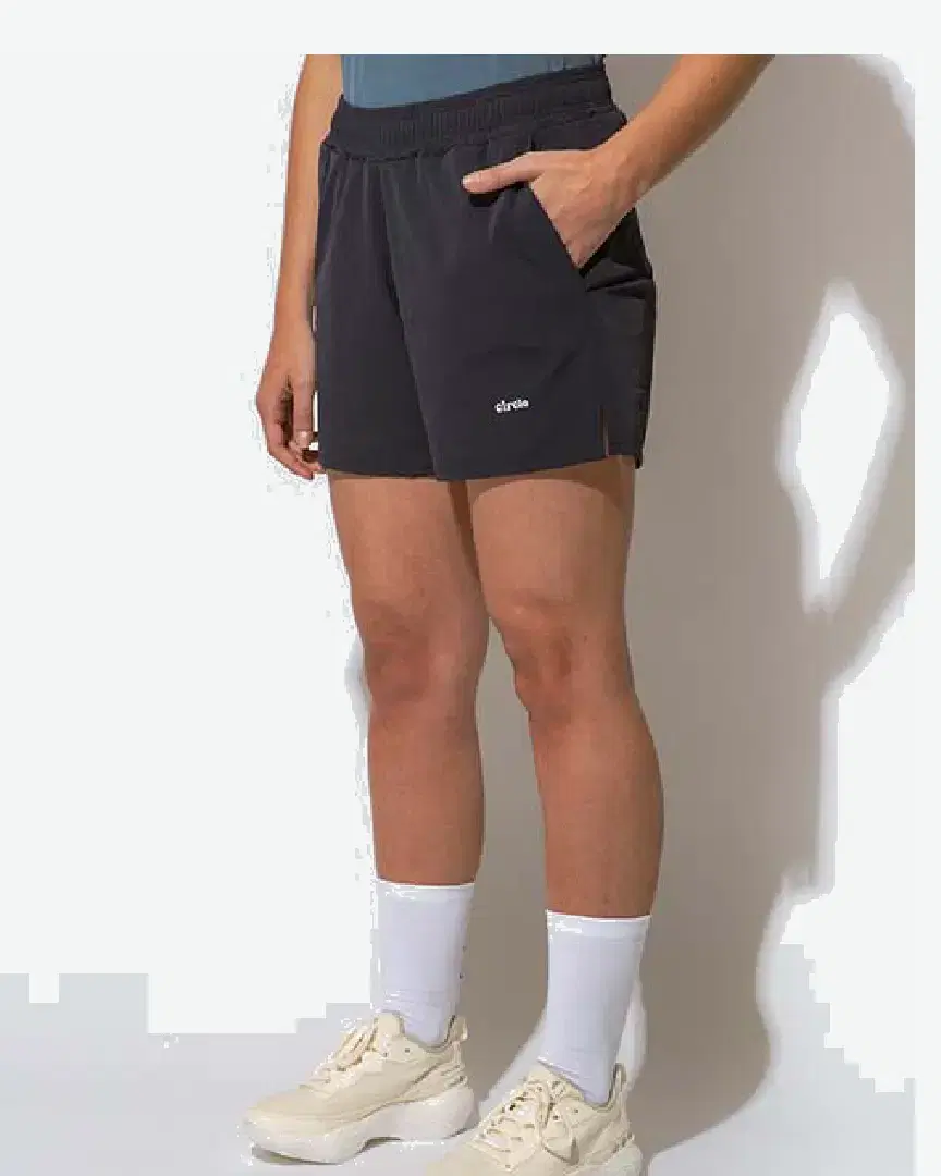 Circle Active Shorts Men - ACTIVE-SHORTS-WOMEN-ONYX-BLACK (6) au meilleur prix !