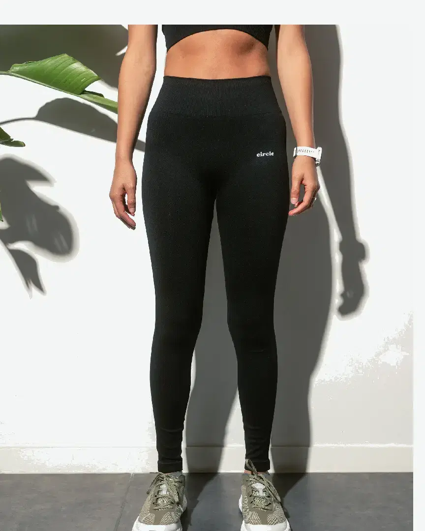Circle Legging Seamless Keep The Flow - LEGGING-SEAMLESS-KEEP-THE-FLOW-FOREST-GREEN (7) au meilleur prix !