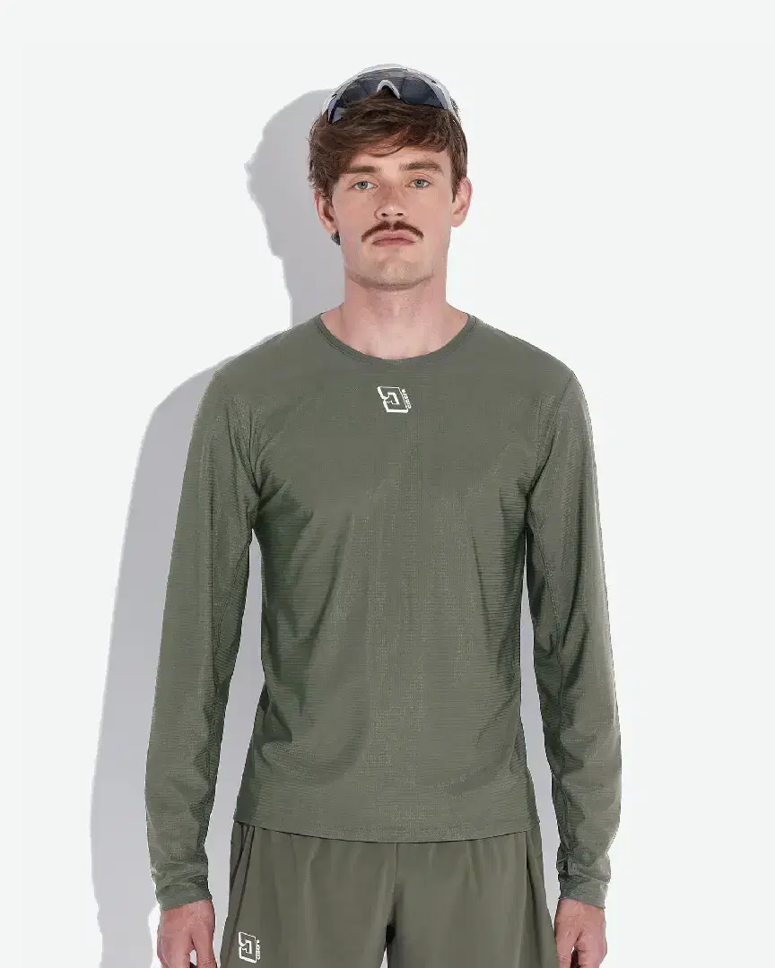 Circle T-Shirt Manches Longues Legend - T-SHIRT-MANCHES-LONGUES-LEGEND-HOMME-MOSS (0) au meilleur prix !