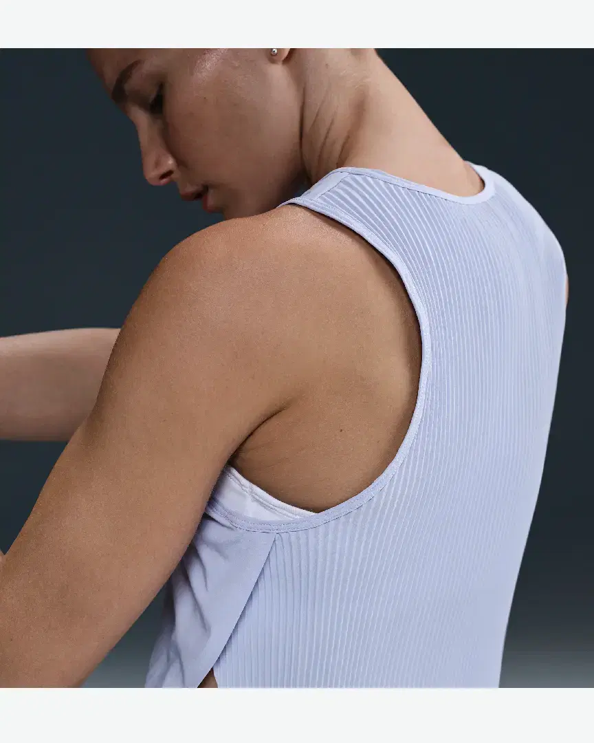 Débardeur Court Imprimé Dri-Fit Adv Nike Aeroswift W - FN2713-057 (1) au meilleur prix !