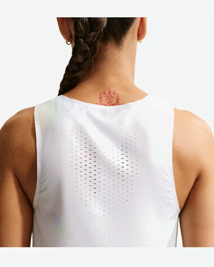 Débardeur Court Imprimé Dri-Fit Adv Nike Aeroswift W - IF3647-101 (1) au meilleur prix !