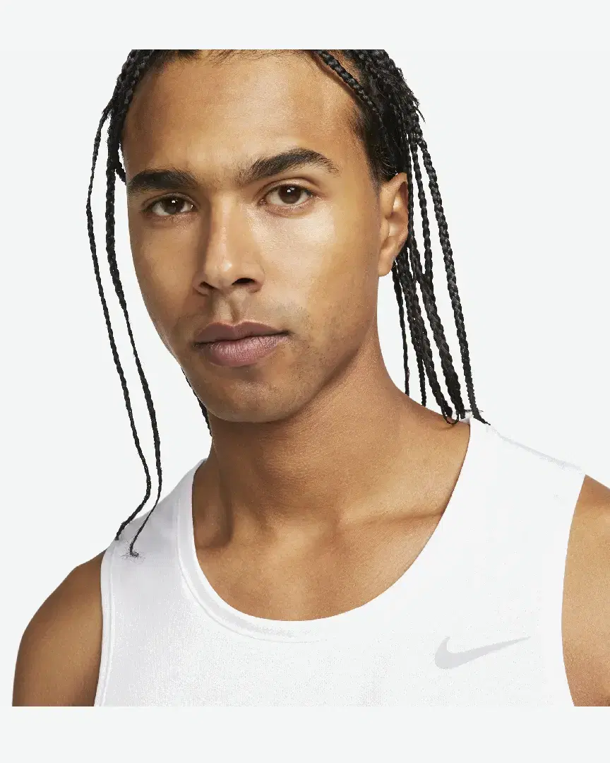 Débardeur Dri-Fit Nike Miler M - DV9321-100 (2) au meilleur prix !