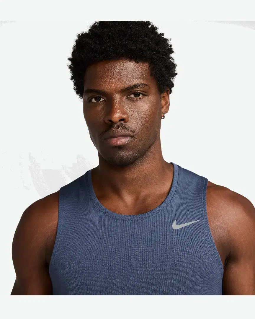 Débardeur Dri-Fit Nike Miler M - DV9321-437 (2) au meilleur prix !