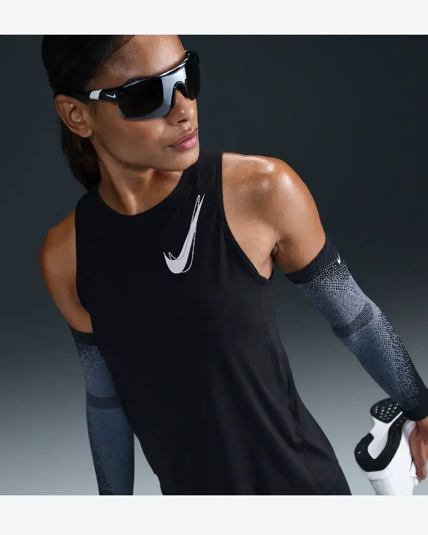 Débardeur Dri-Fit Nike One W - HJ2218-010 (0) au meilleur prix !