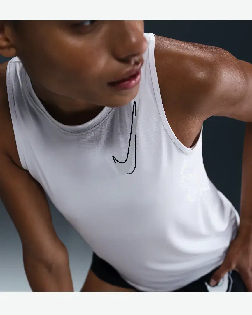 Débardeur Dri-Fit Nike One W - HJ2218-100 (2) au meilleur prix !