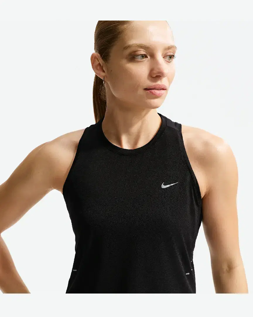 Débardeur Dri-Fit Nike Swift Breathe W - IF1486-010 (0) au meilleur prix !