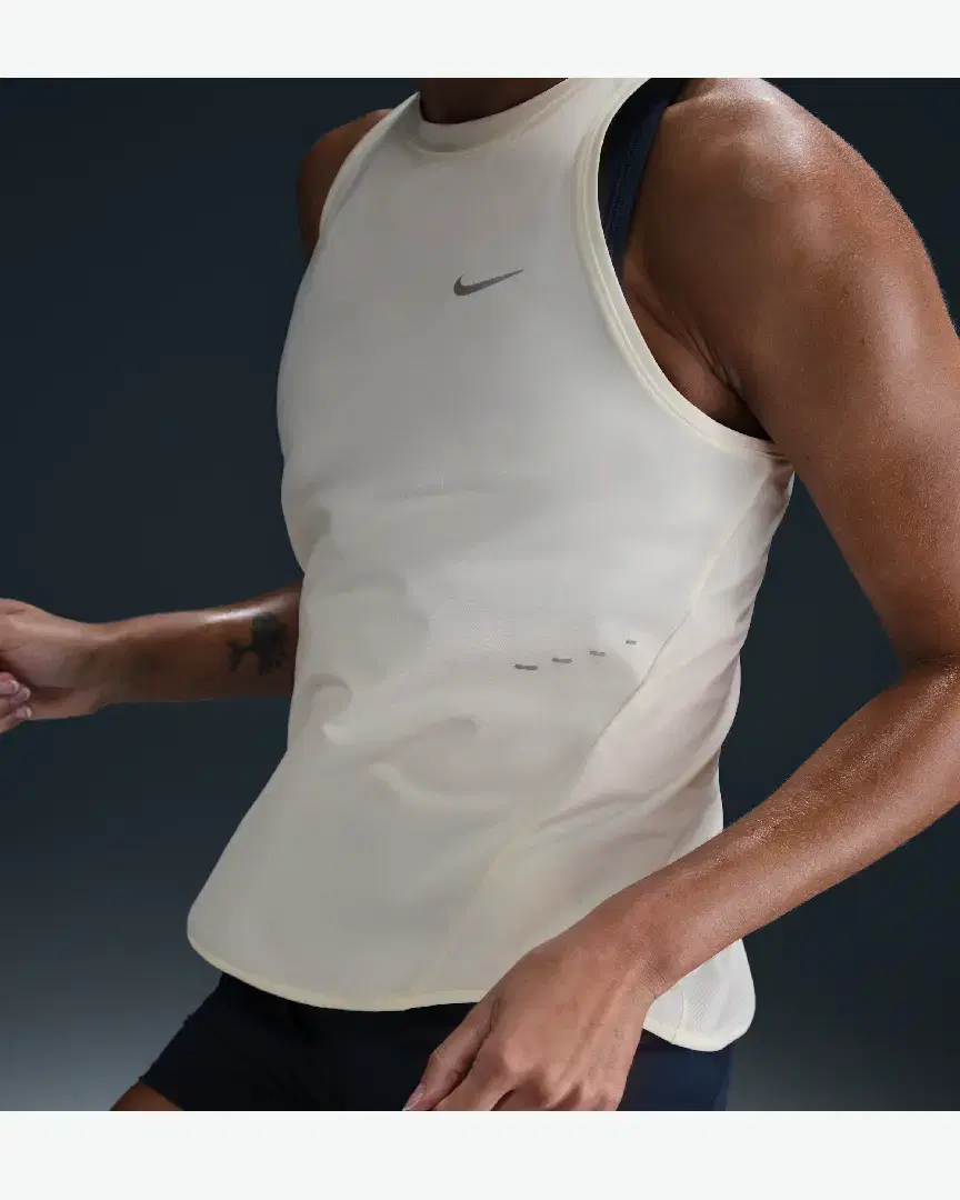 Débardeur Dri-Fit Nike Swift W - HQ0620-133 (2) au meilleur prix !