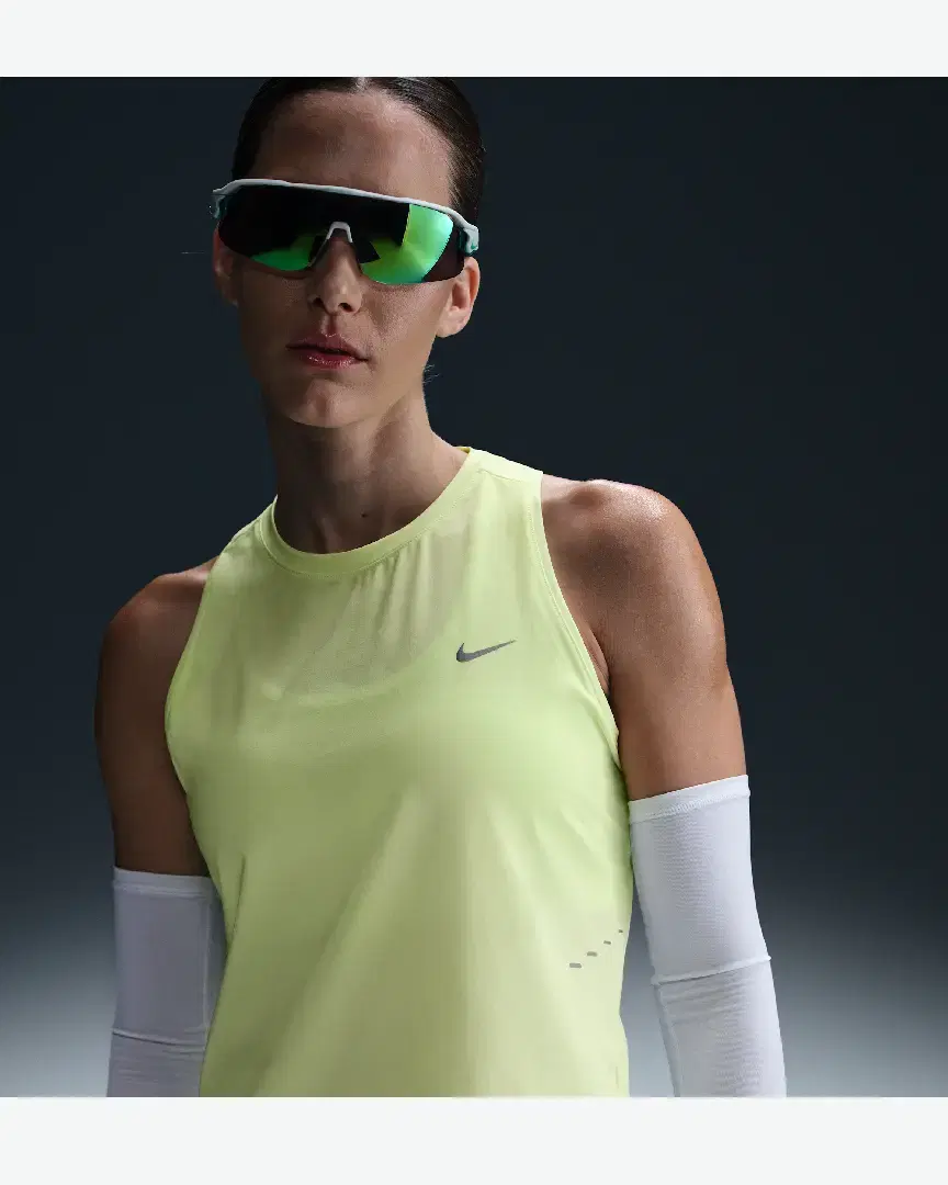 Débardeur Dri-Fit Nike Swift W - HQ0620-701 (0) au meilleur prix !