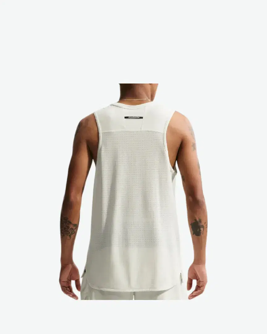 Débardeurs Nike Acg Solar Chase M - IO9689-020 (1) au meilleur prix !