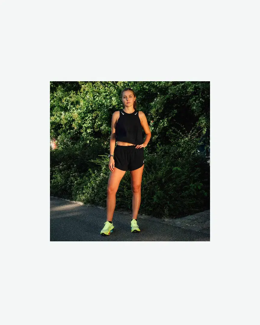 Crop-Top Nike Dri-Fit Adv Aeroswift W - FN2713-010 (2) au meilleur prix !