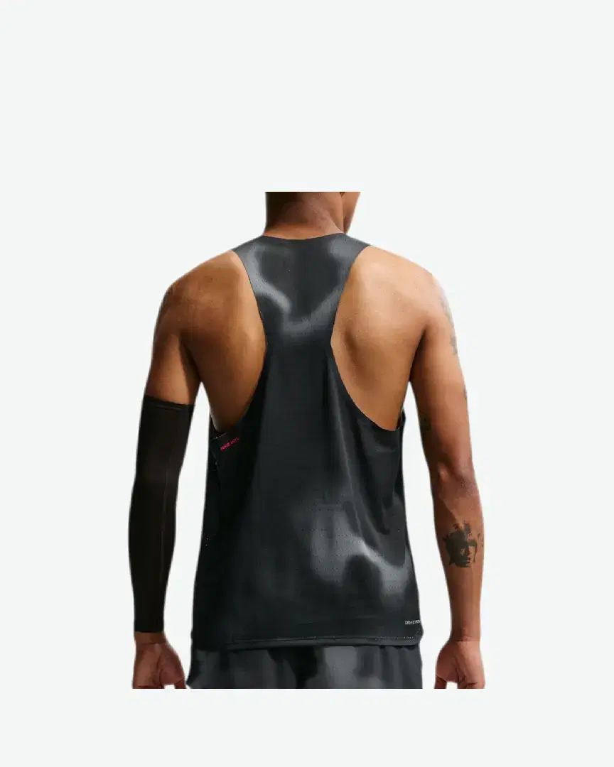 Maillot Dri-Fit Adv Nike Aeroswift M - IR4444-010 (1) au meilleur prix !