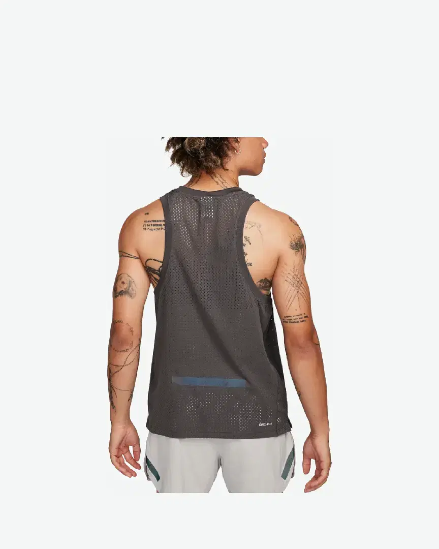 Débardeurs Nike M Nk Df Run Dvn Rise 365 Tank M - FB6881-254 (1) au meilleur prix !