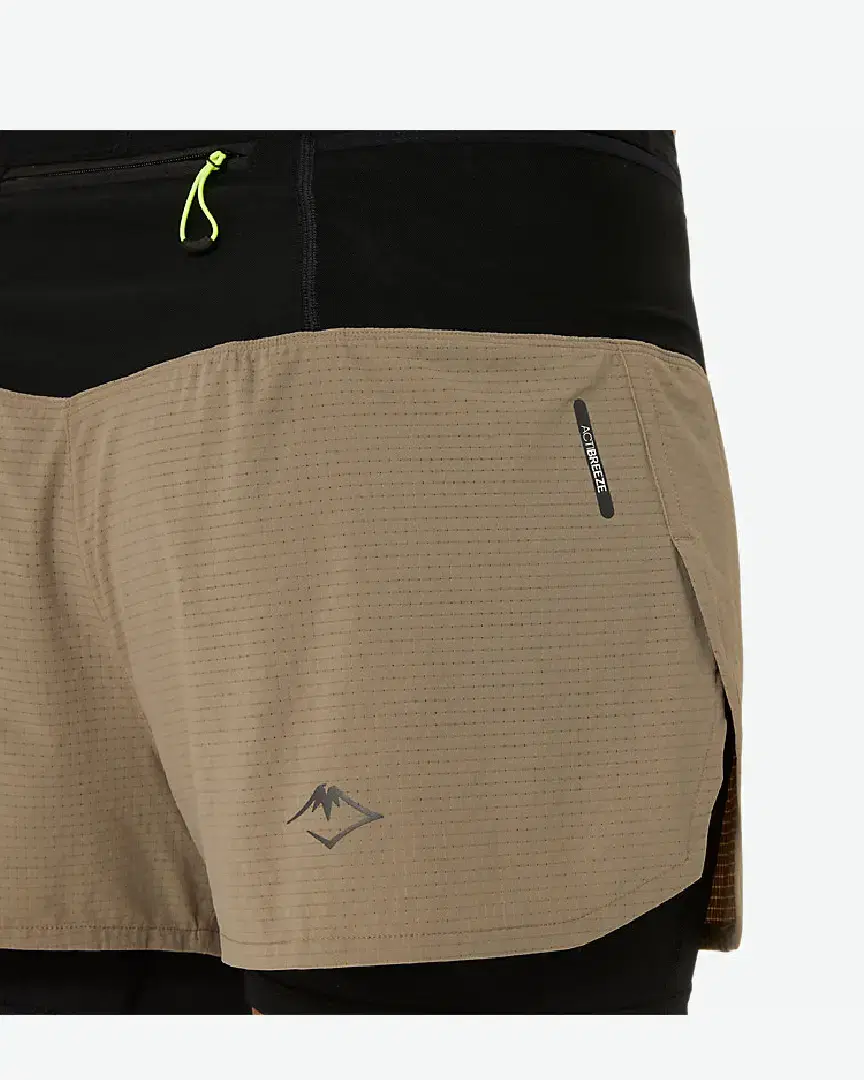 Short Asics Fujitrail 2-N-1 W - 2012C719-200 (8) au meilleur prix !