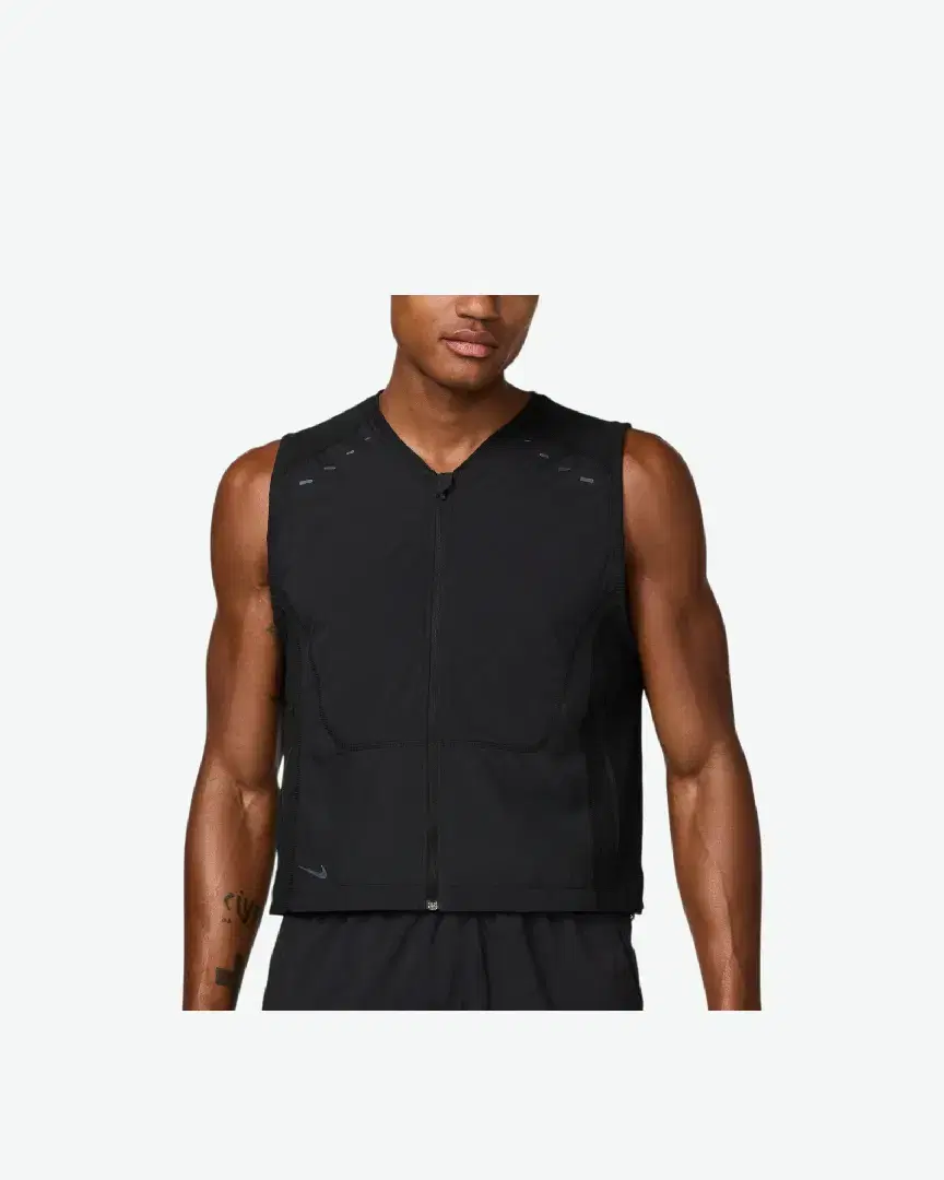 Gilet Nike Run Utility Vest M - HV2006-010 (0) au meilleur prix !