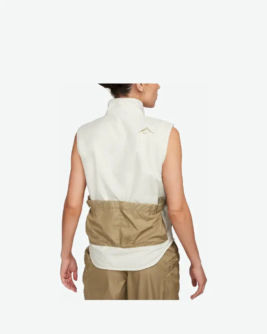 Gilet Nike W Nk Trail Rpl Vest W - FD0231-020 (1) au meilleur prix !