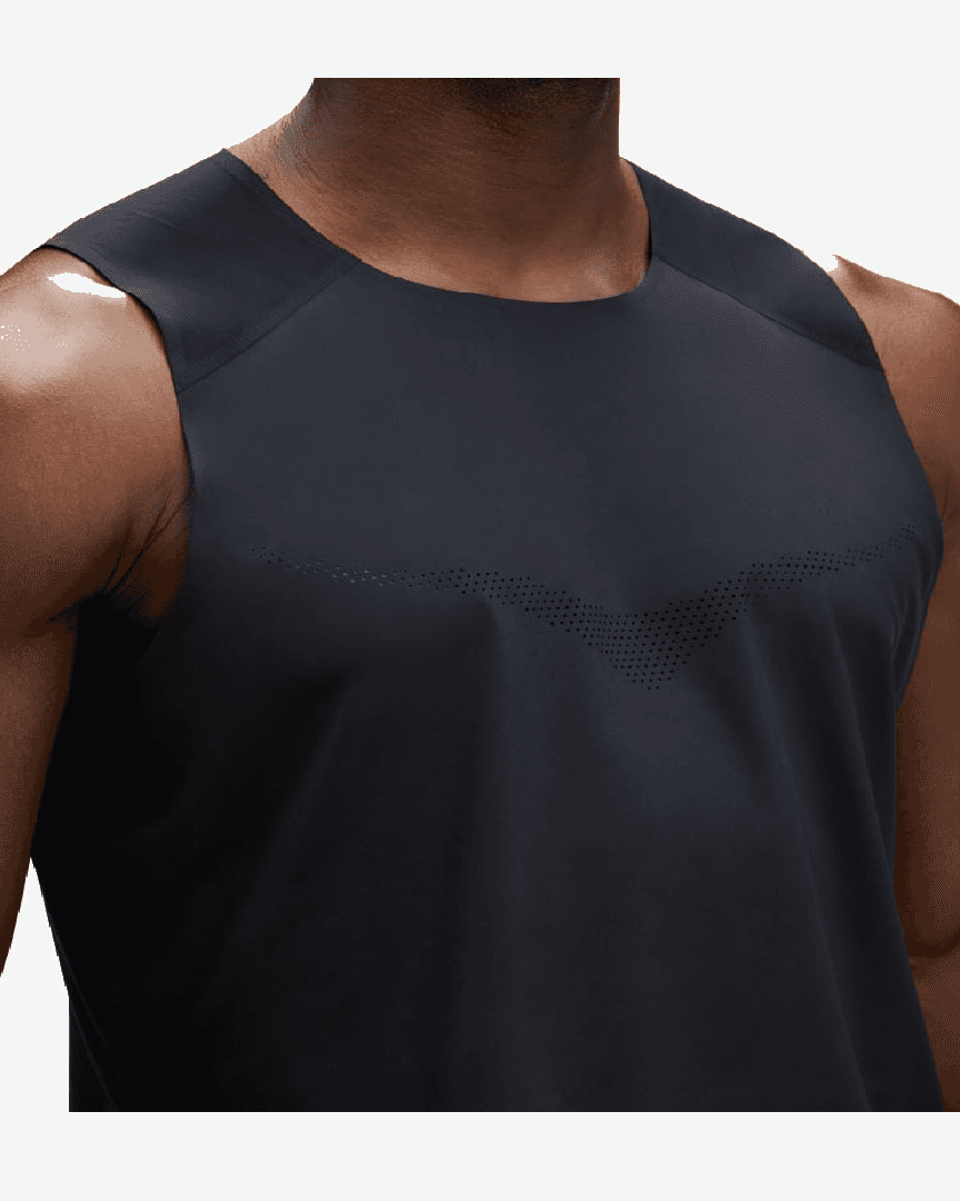 Hoka Débardeur Race Day - 1151073-BLK (3) au meilleur prix !