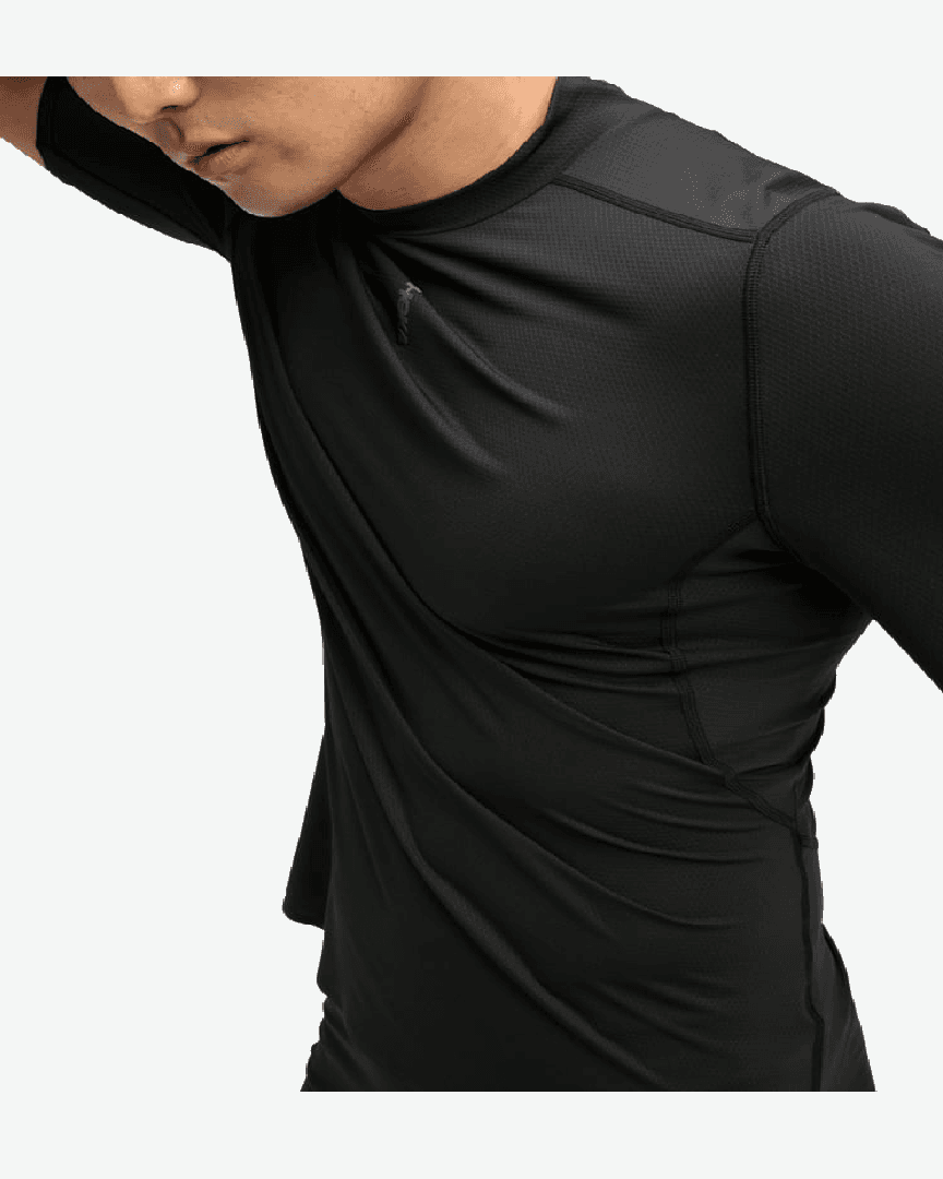 Hoka Haut À Manches Courtes Skybreeze M - 1170230-BLK (3) au meilleur prix !