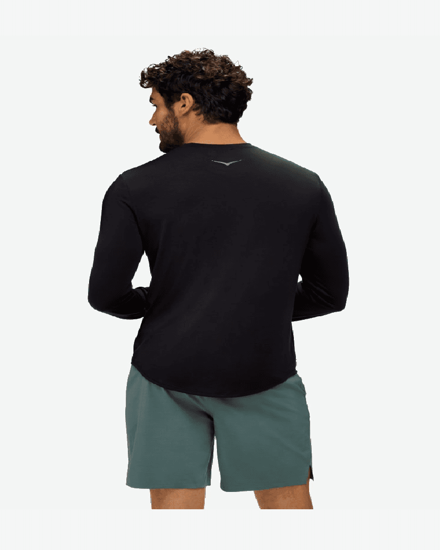 Hoka T-Shirt À Manches Longues Essential M - 1141759-BLK (1) au meilleur prix !