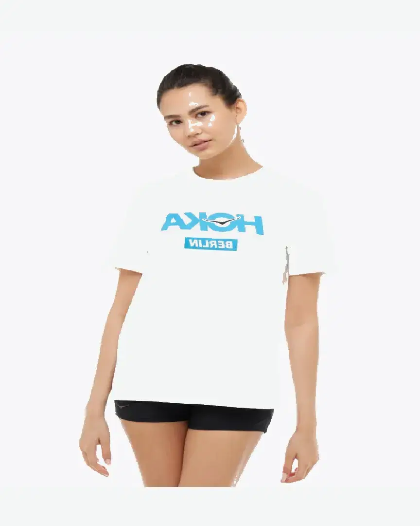 Hoka T-Shirt Berlin City W - 1178932-WHT (0) au meilleur prix !