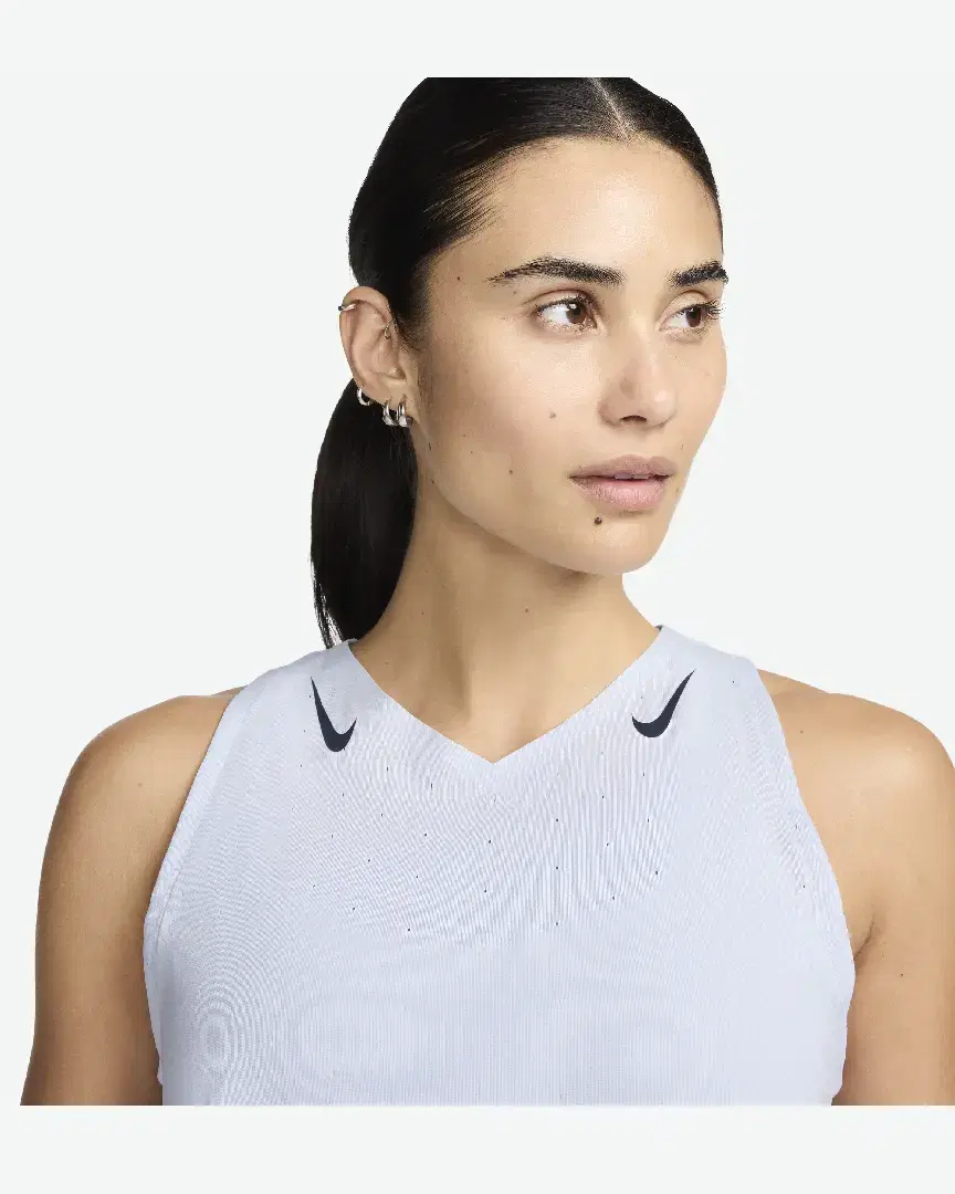 Débardeurs Nike W Nk Arswft Dfadv Singlet W - FN2504-085 (2) au meilleur prix !