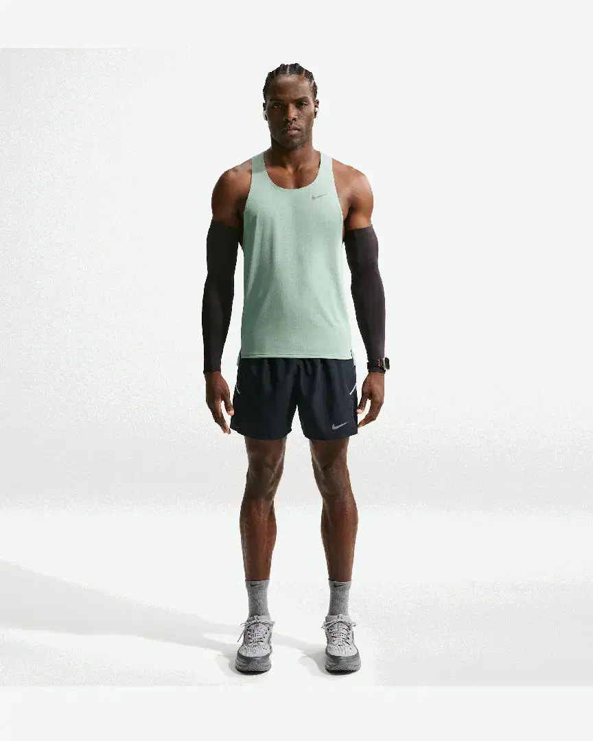 Débardeur Nike Dri-Fit Fast M - FN4229-006 (3) au meilleur prix !