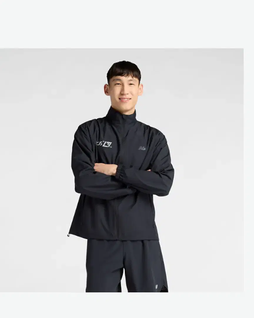 New Balance London Edition Fast Days Run Jacket M - MJ61F1Y5BK (0) au meilleur prix !