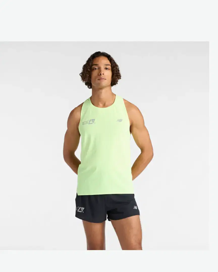 New Balance London Edition Race Day Ultra Light Singlet M - MT61V88RAFG (0) au meilleur prix !