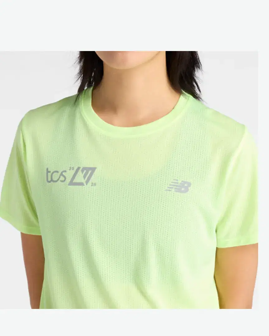 New Balance London Edition Rc Essential T-Shirt W - WT61385KAFG (1) au meilleur prix !