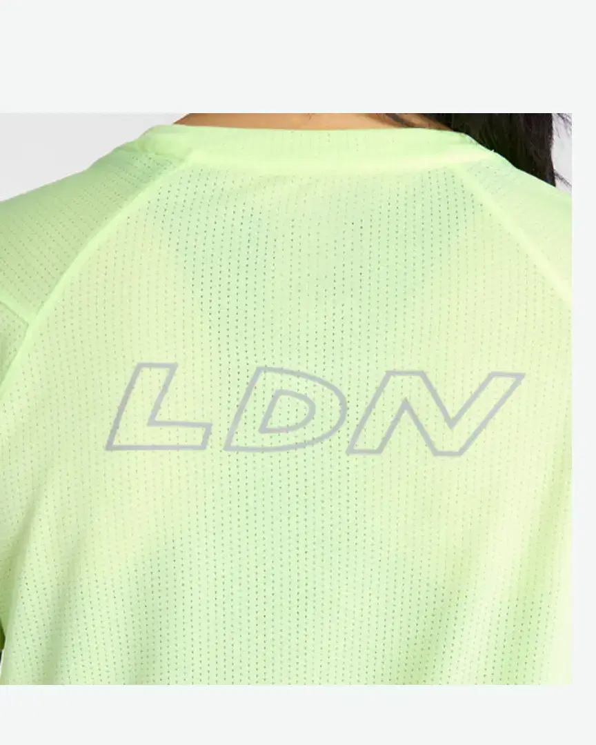 New Balance London Edition Rc Essential T-Shirt W - WT61385KAFG (2) au meilleur prix !