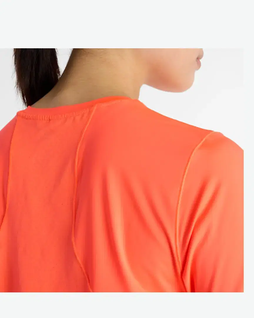 New Balance Race Day T-Shirt W - WT51224URR (4) au meilleur prix !