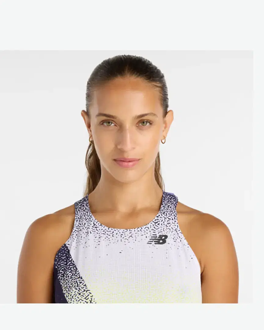 New Balance Race Day Ultra Light Printed Singlet W - WT61B671EPU (2) au meilleur prix !