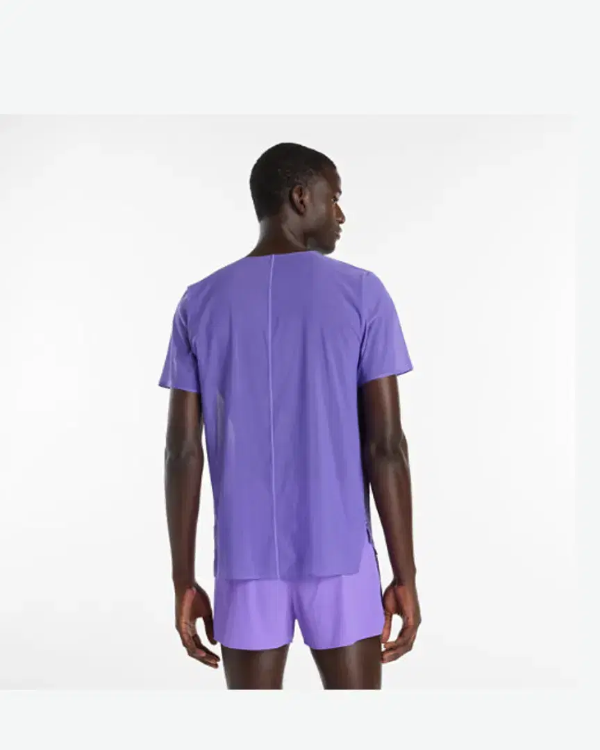 New Balance Race Day Ultra Light Printed T-Shirt M - MT61Q7IDEPU (3) au meilleur prix !