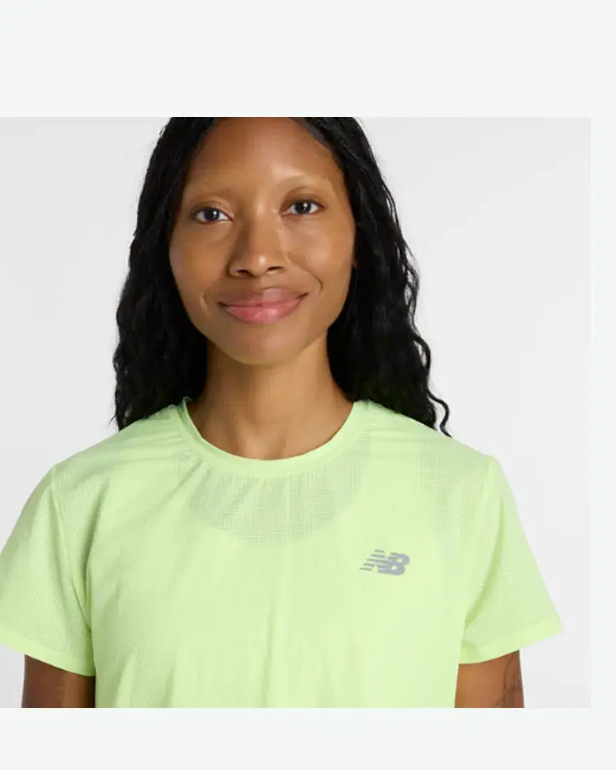 New Balance Race Day Ultra Light T-Shirt W - WT51227AFG (1) au meilleur prix !