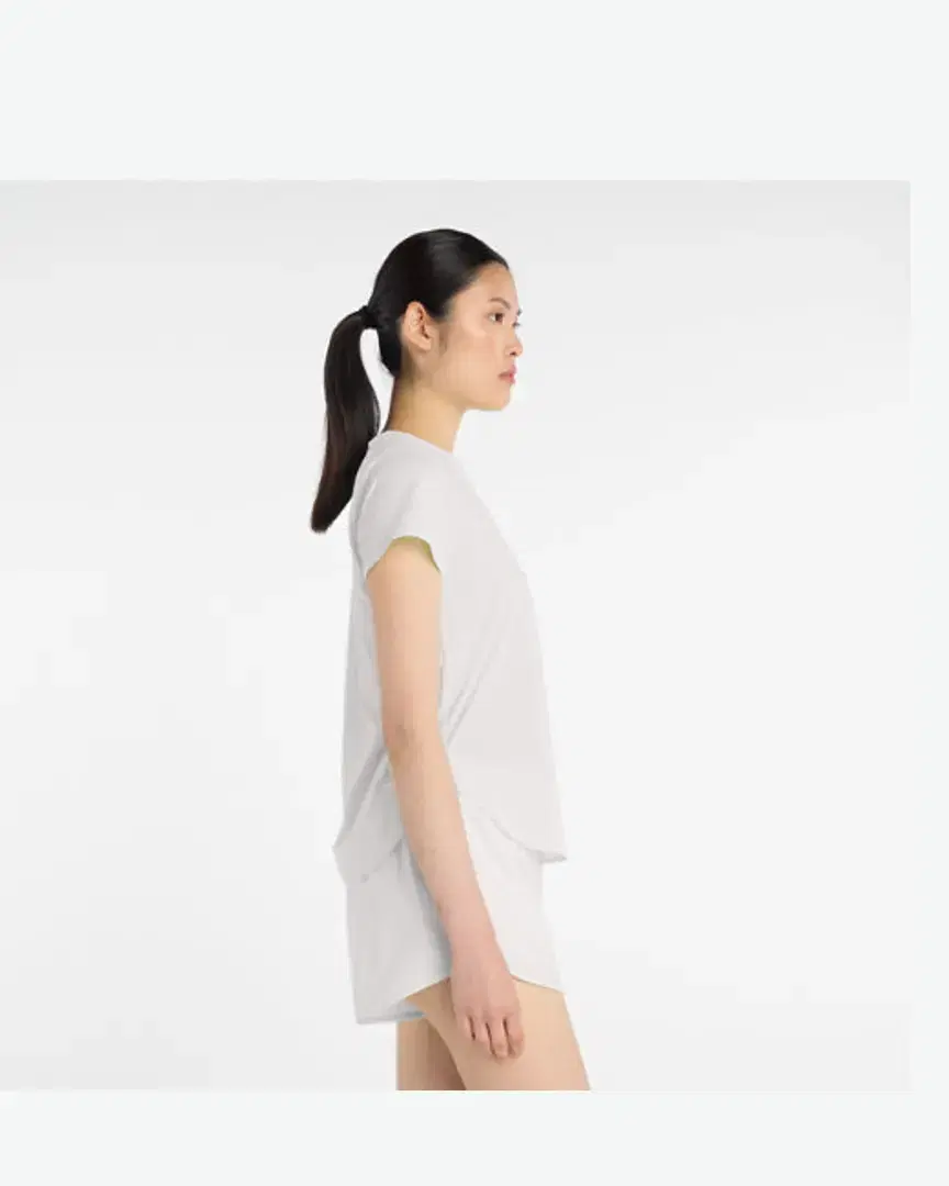 New Balance Race Day Ultra Light T-Shirt W - WT51227GYM (3) au meilleur prix !