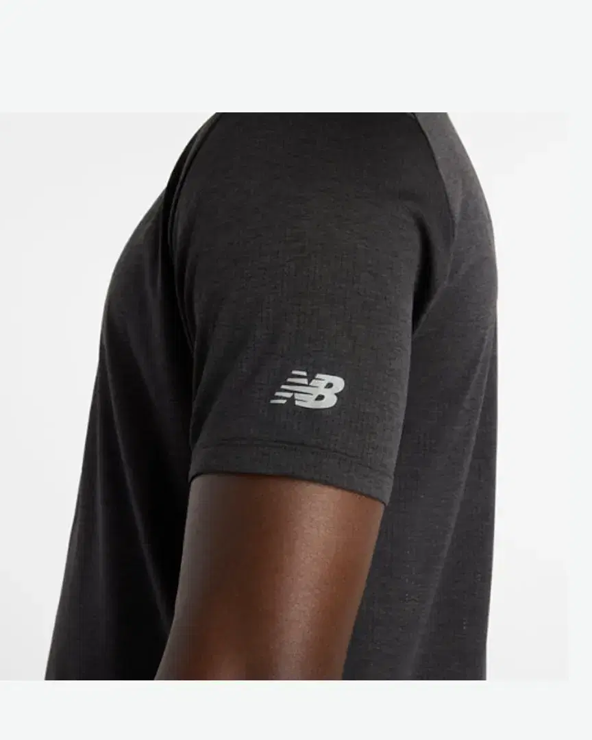 New Balance Rc Essential Graphic T-Shirt M - MT61W7RRBK (2) au meilleur prix !
