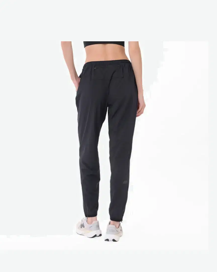 New Balance Rc Essential Jogger W - WB618578BK (2) au meilleur prix !