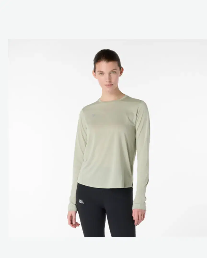 New Balance Rc Essential Long Sleeve W - WT41256GSH (0) au meilleur prix !