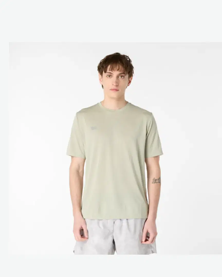 New Balance Rc Essential T-Shirt M - MT41253GSH (0) au meilleur prix !