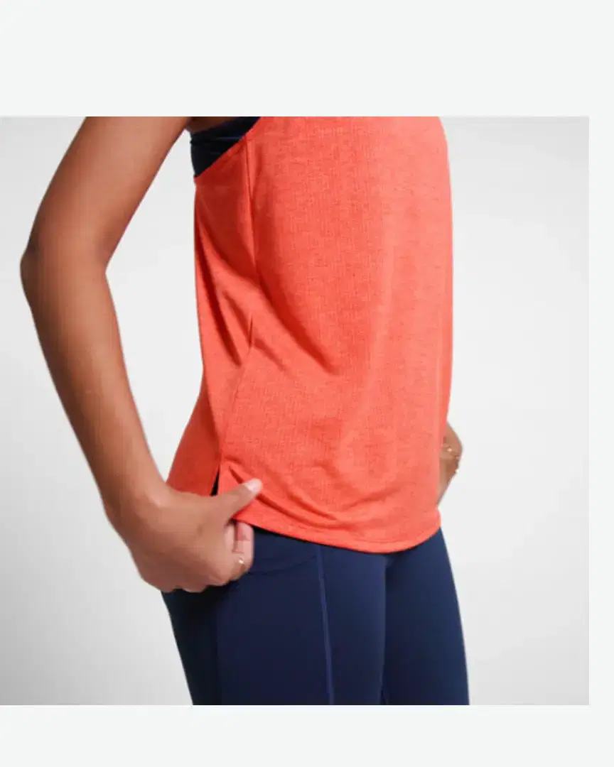 New Balance Rc Essential Tank W - WT41250DSW (2) au meilleur prix !