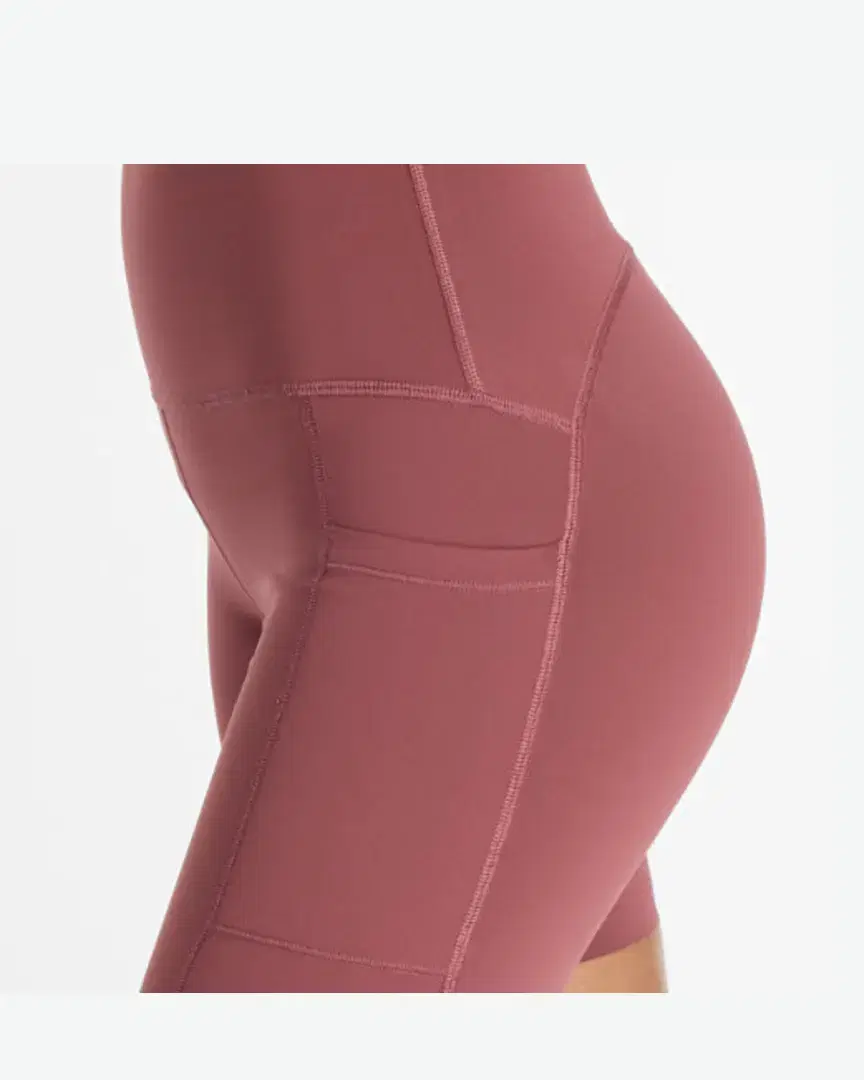 New Balance Rc Pocket High Rise Short 6" W - WS51271WAD (4) au meilleur prix !