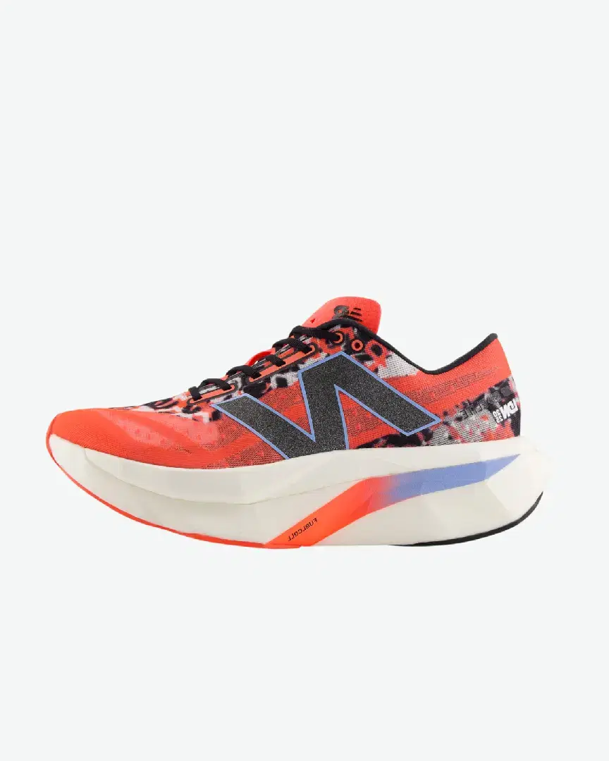 New Balance Tcs London Marathon Fuelcell Supercomp Elite V4 W - Women (33) au meilleur prix !