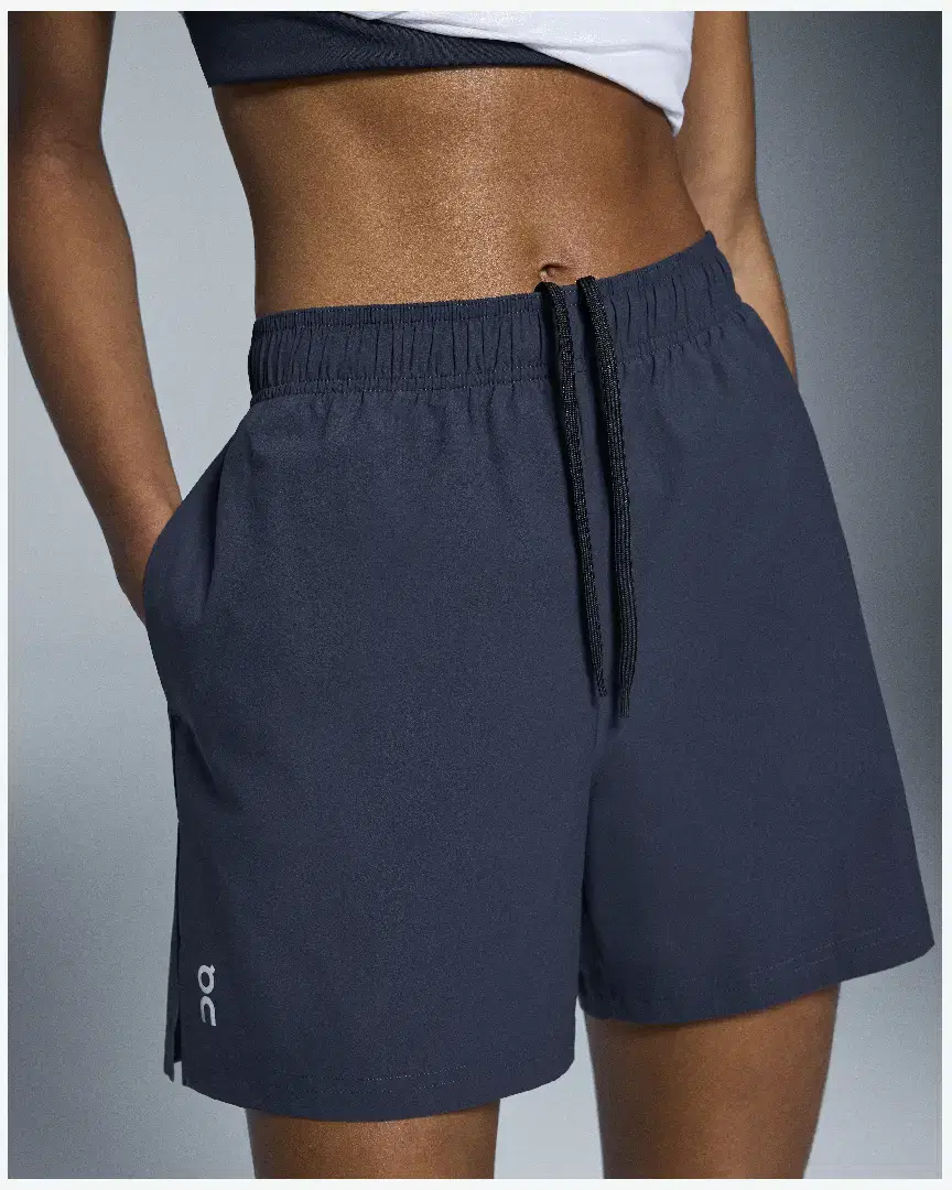 On Running 5Cm Core Shorts W - 1WF11051573 (3) au meilleur prix !